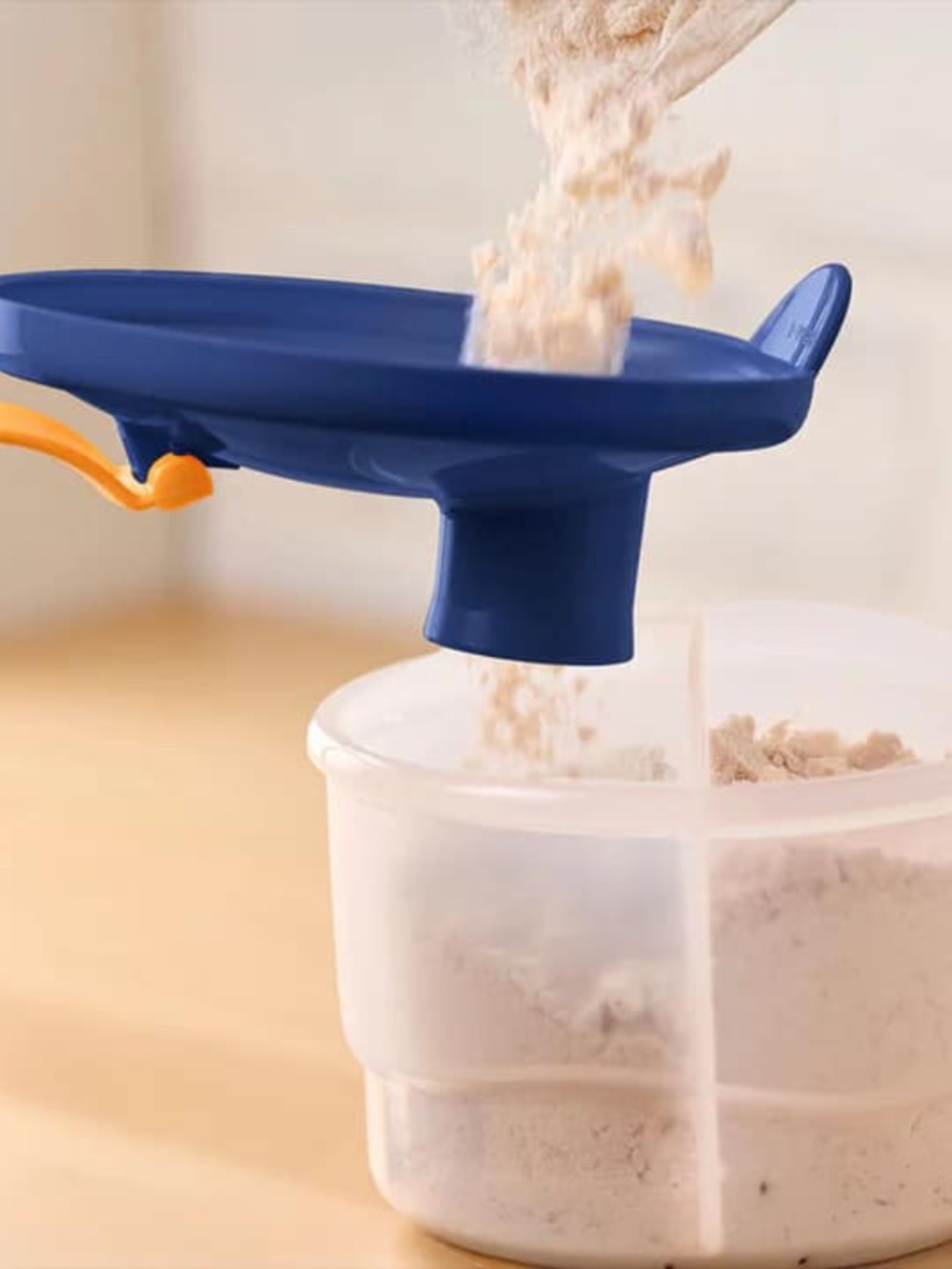 Tupperware Powder Supplement Dispenser